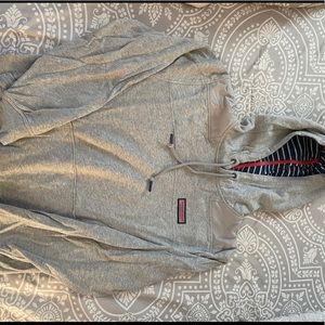 Vineyard vines men’s grey sweatshirt